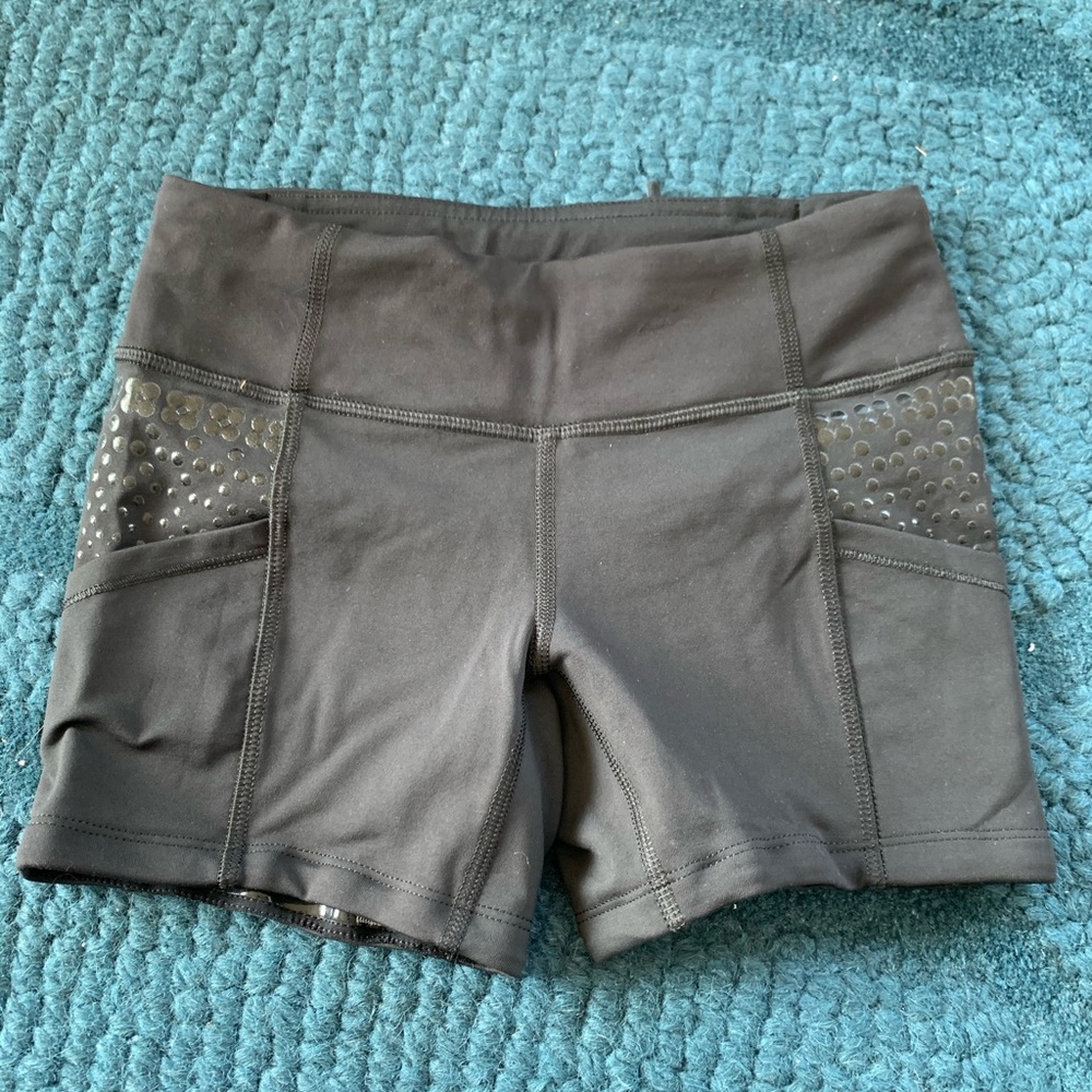 Lululemon short black